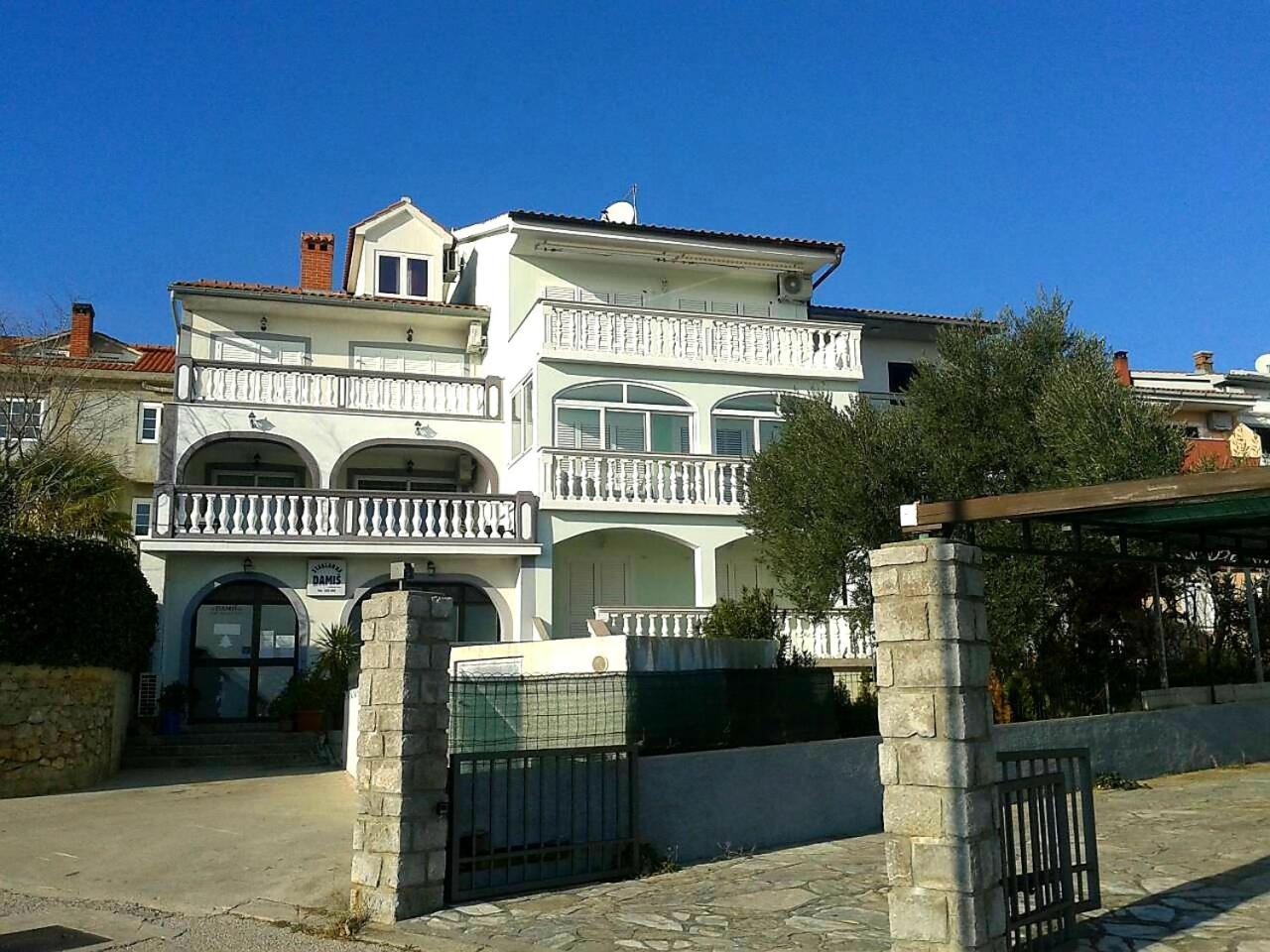 Apartmani Djurda Krk Town Esterno foto
