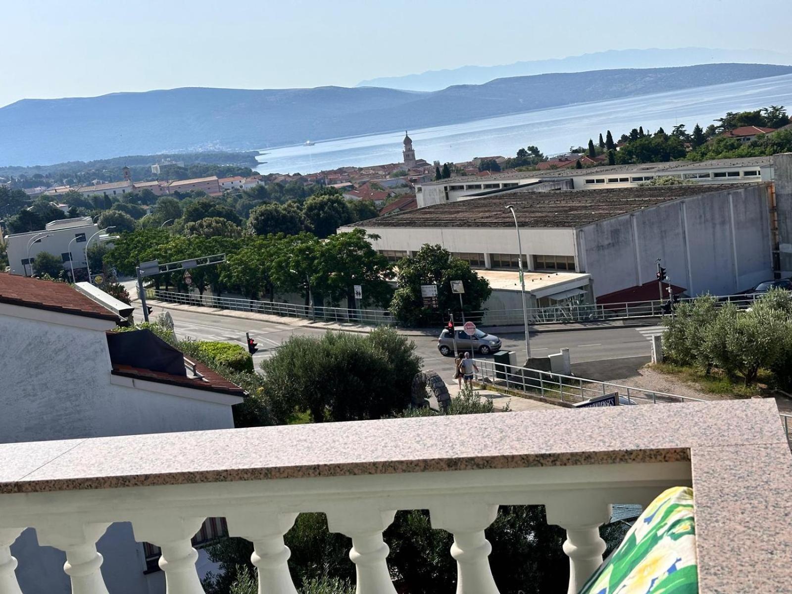 Apartmani Djurda Krk Town Esterno foto
