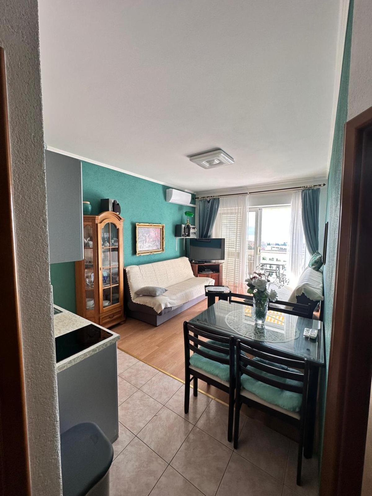 Apartmani Djurda Krk Town Esterno foto