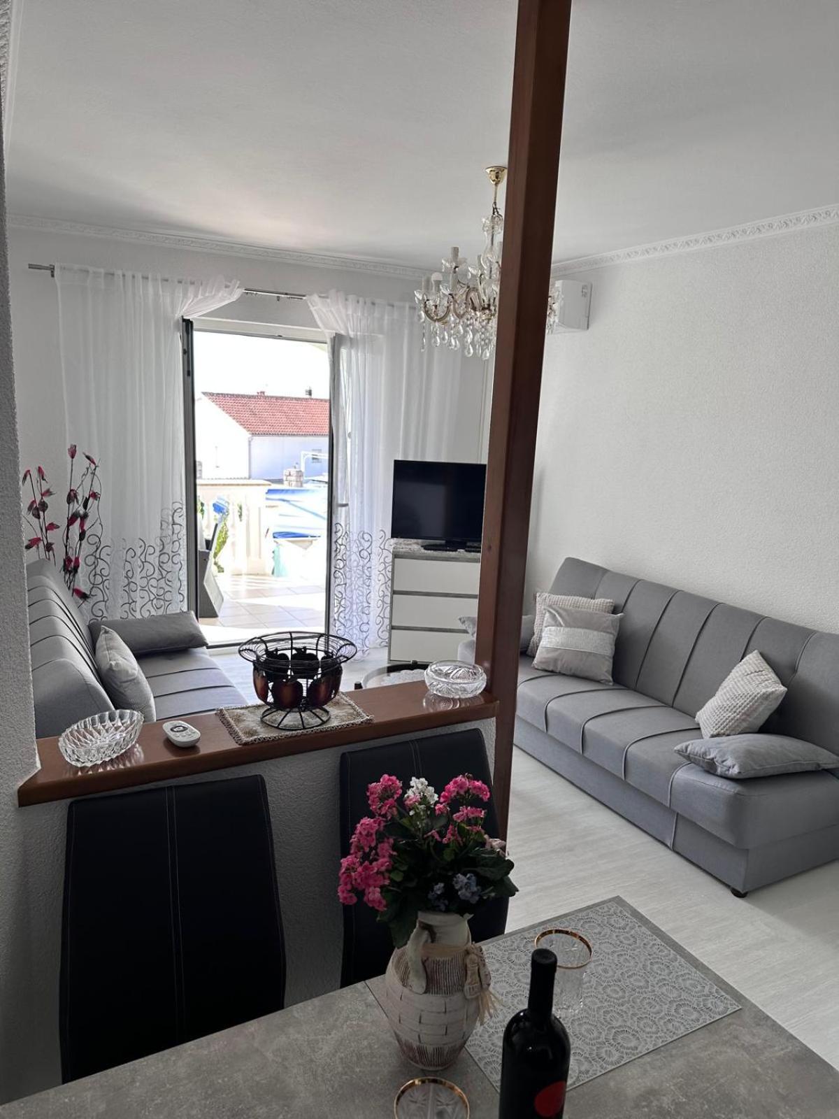 Apartmani Djurda Krk Town Esterno foto
